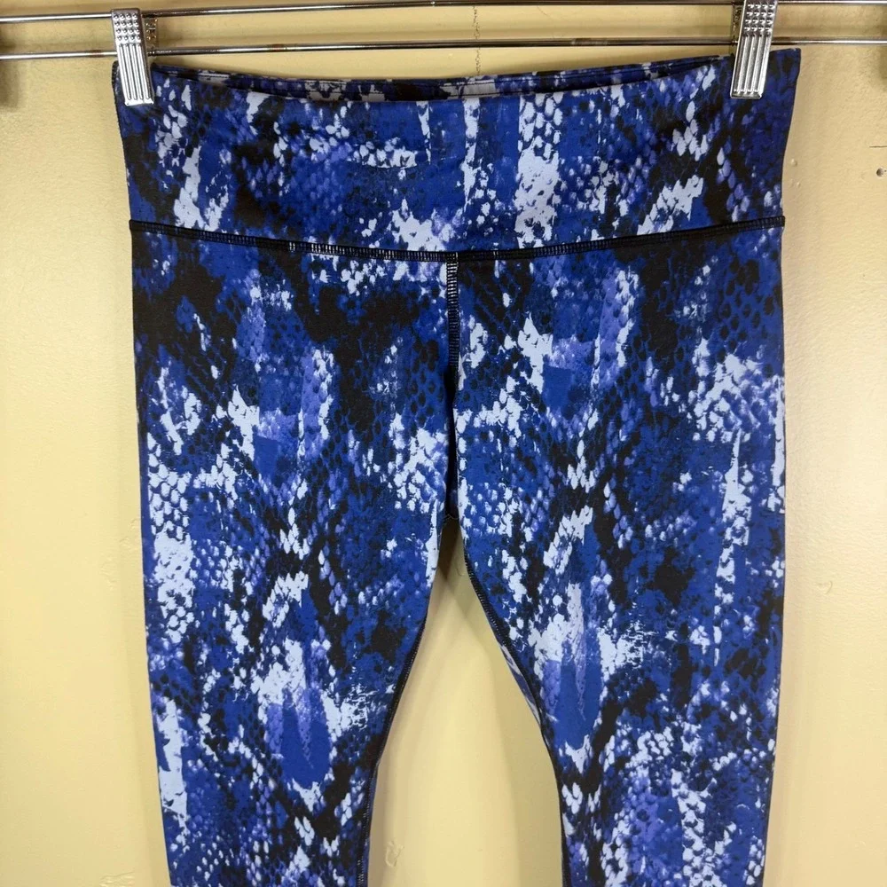 Alo Yoga Airbrush Leggings Size Med Deep Electric Blue Snakeskin Python‎ Active
